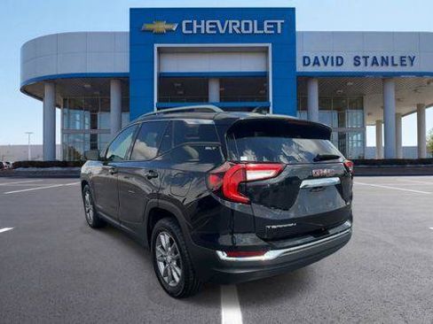 Used 2024 GMC Terrain SLT FWD image 6