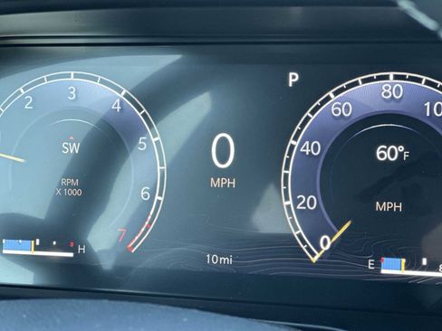 New 2025 Jeep Grand Cherokee Limited w/ Black Appearance Package image 10