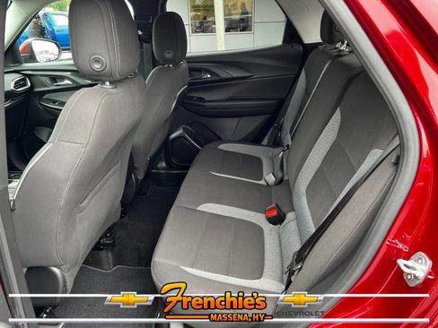 Used 2022 Chevrolet TrailBlazer LT AWD/4WD image 7