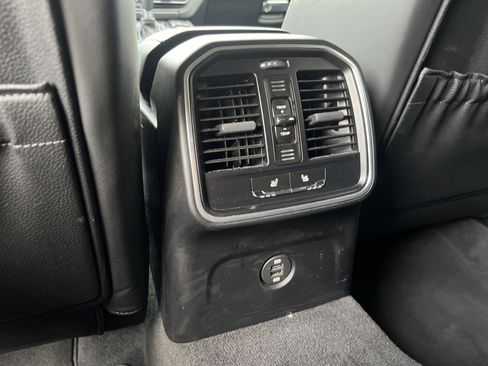 Used 2019 Porsche Macan S AWD/4WD image 42