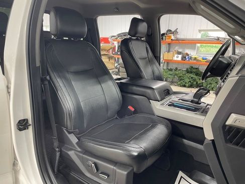 Used 2015 Ford F150 Lariat w/ Equipment Group 502A Luxury AWD/4WD image 23