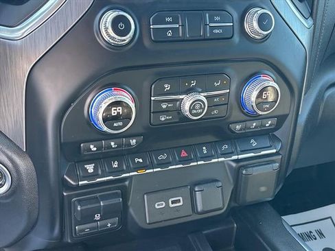 Used 2021 GMC Sierra 3500 Denali w/ Denali Ultimate Package AWD/4WD image 33