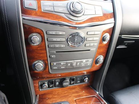 Used 2017 INFINITI QX80 4WD w/ Deluxe Technology Package image 23