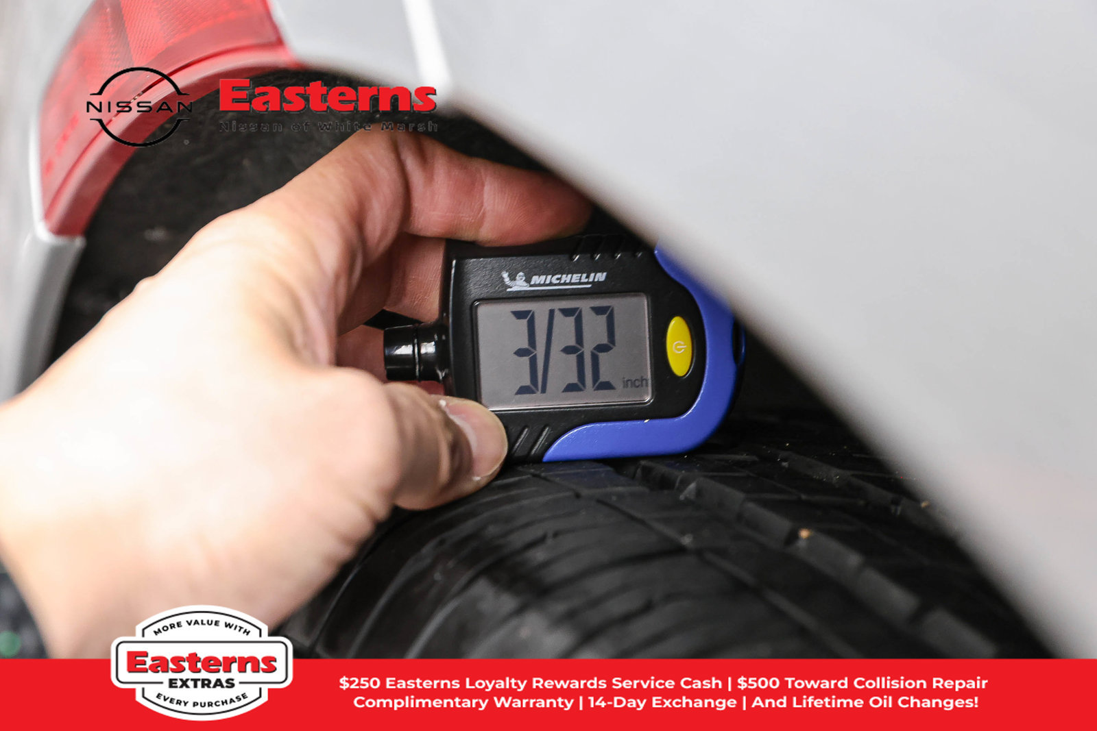 Used 2024 Chrysler Pacifica Touring-L FWD image 29