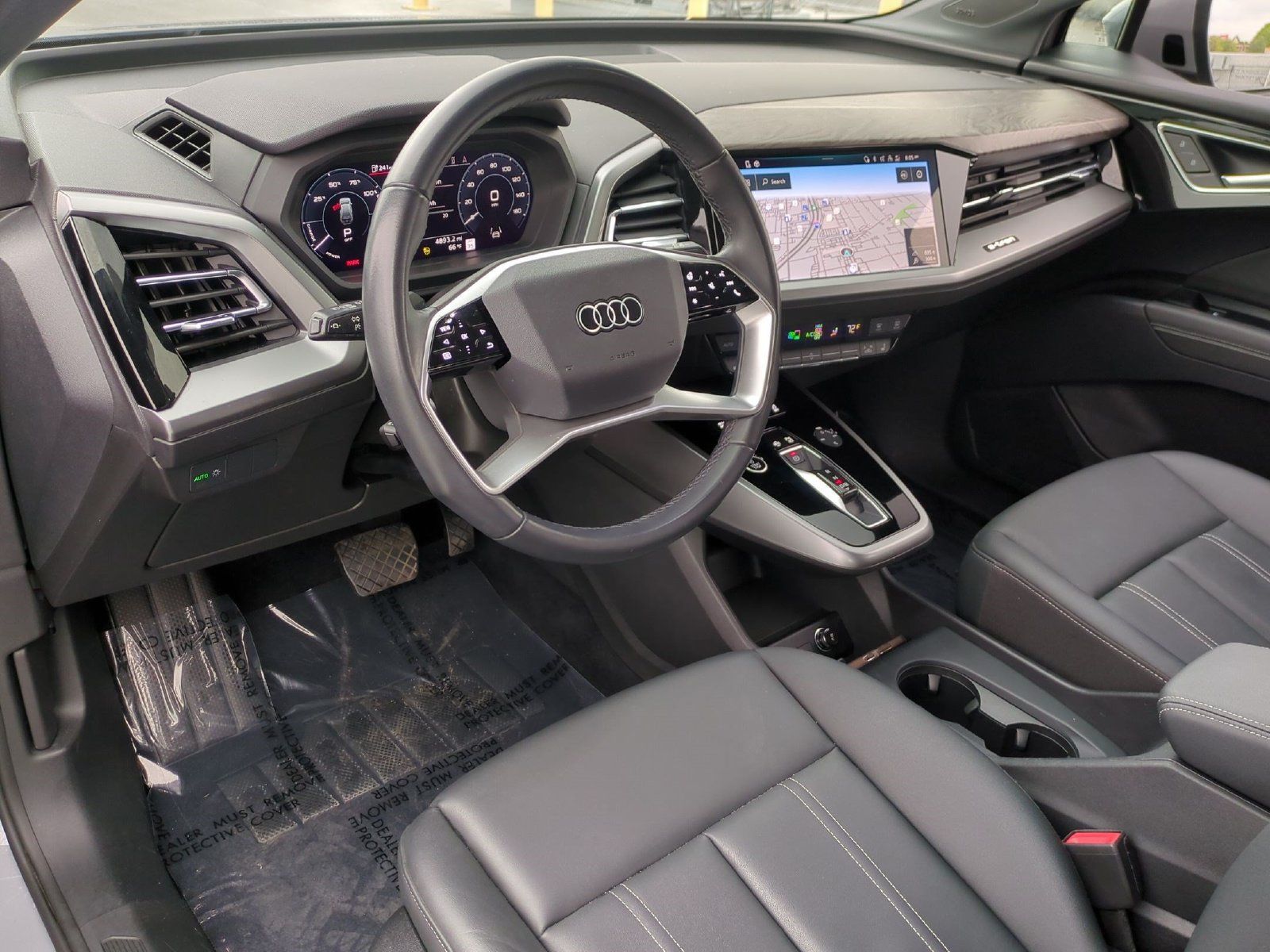 Used 2023 Audi Q4 e-tron Premium Plus w/ Premium Plus AWD/4WD image 15