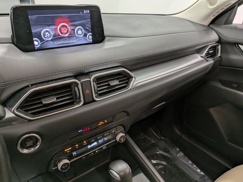 Used 2019 MAZDA CX-5 Touring image 10