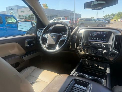 Used 2018 Chevrolet Silverado 1500 LTZ Z71 w/ LTZ Plus Package AWD/4WD image 47