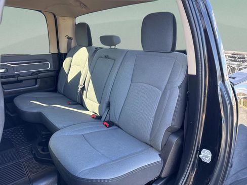 Used 2019 RAM 3500 Big Horn image 11