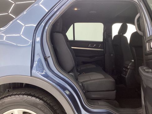 Used 2018 Ford Explorer XLT w/ Equipment Group 201A image 21