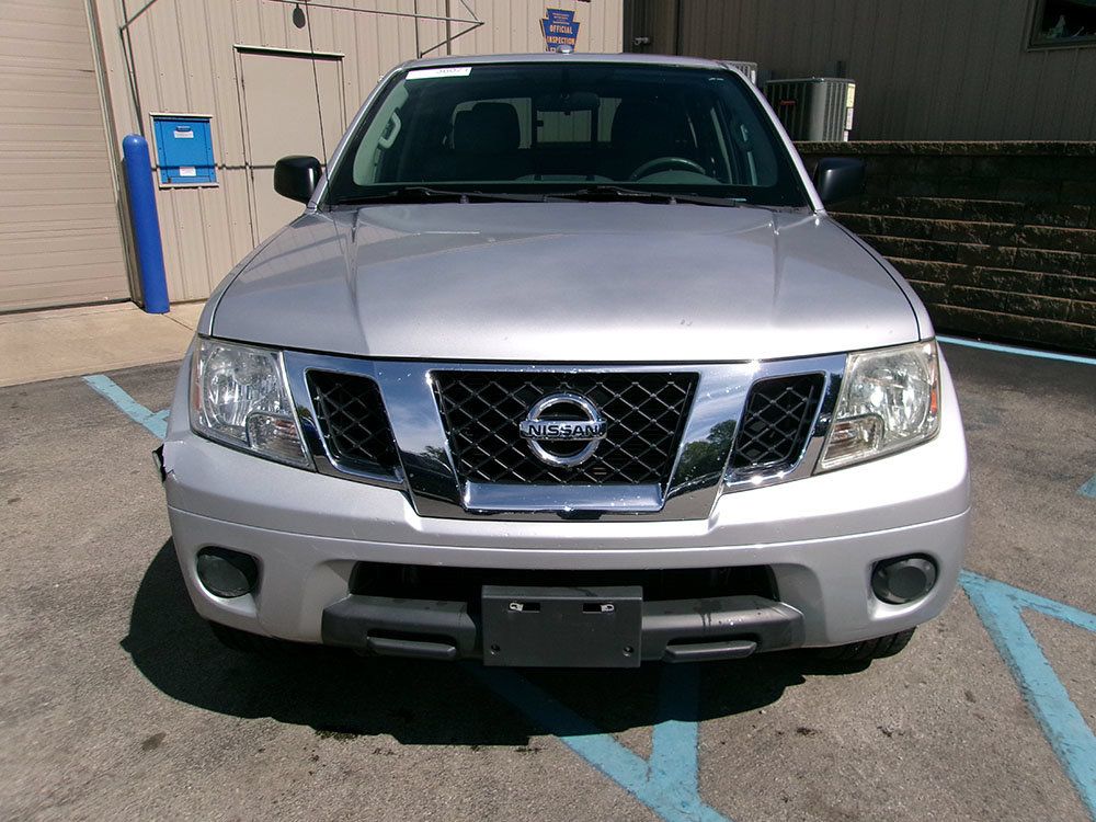 Used 2017 Nissan Frontier SV AWD/4WD image 6