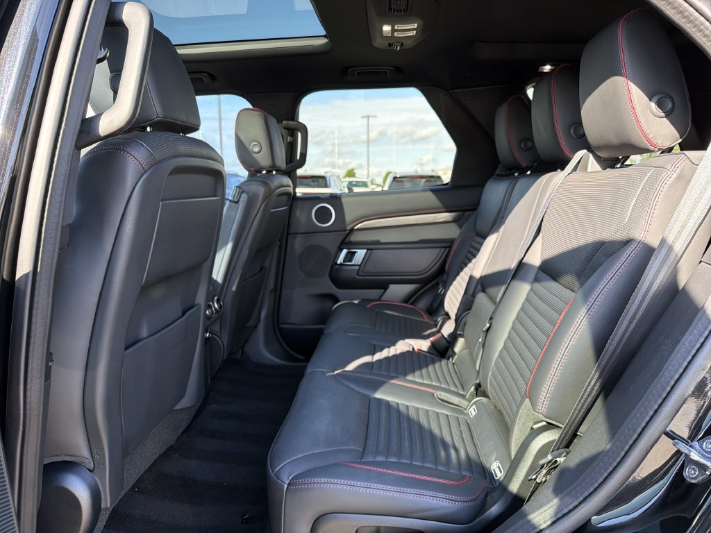 Used 2019 Land Rover Discovery HSE AWD/4WD image 13