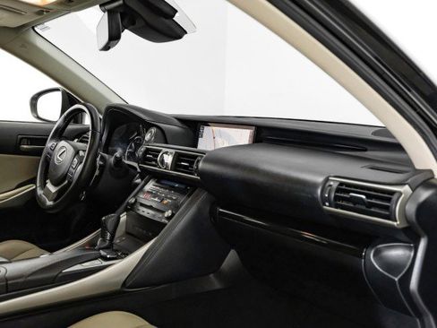 Used 2018 Lexus IS 300 AWD w/ Comfort Package image 10