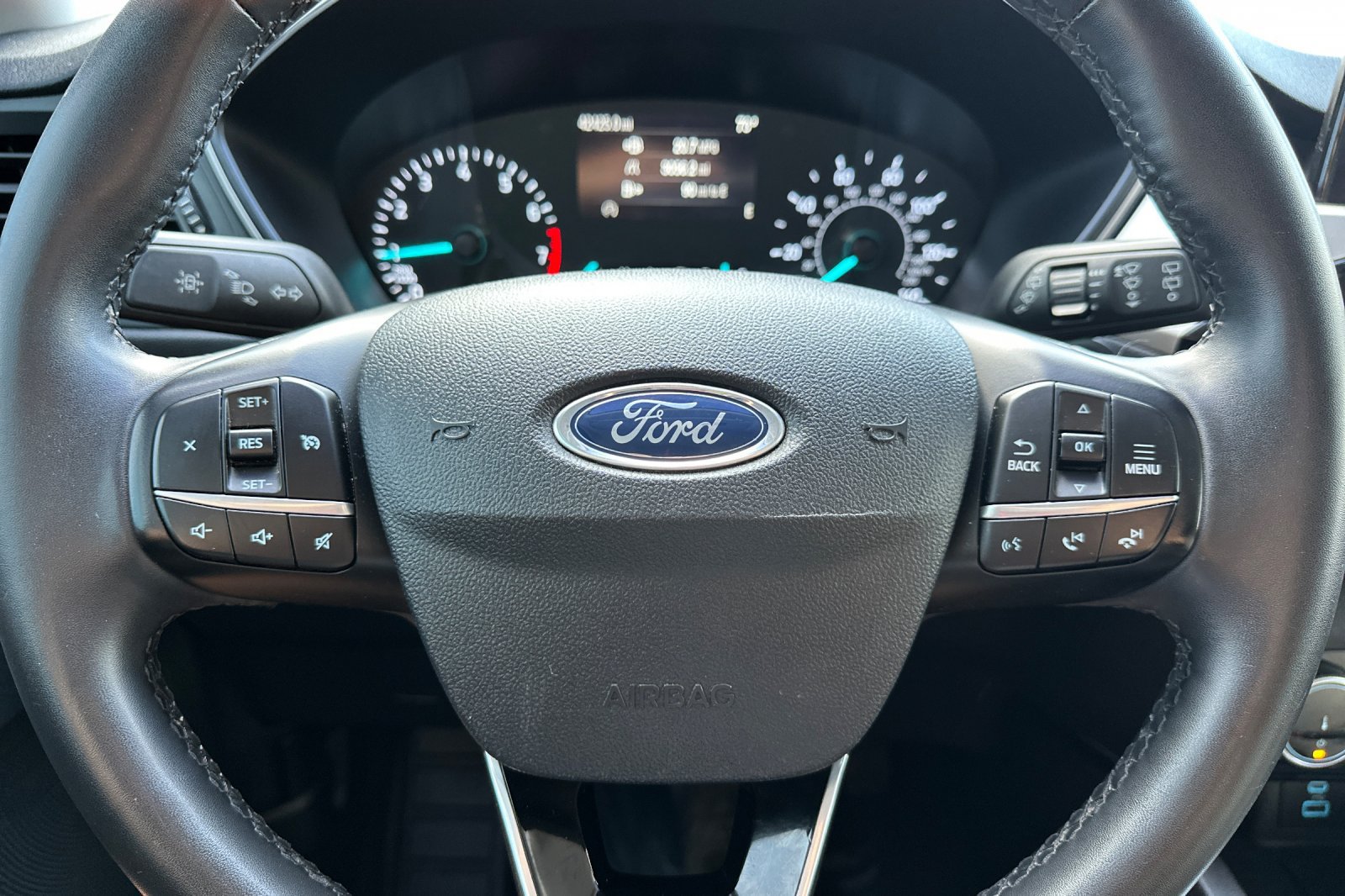 Used 2022 Ford Escape SE w/ SE Sport Appearance Package FWD image 24