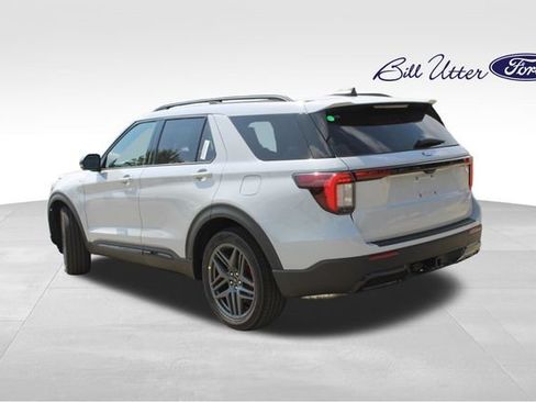 New 2027 Ford Explorer ST-Line w/ Premium Package RWD image 4