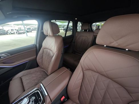 Used 2026 BMW X5 sDrive40i image 14