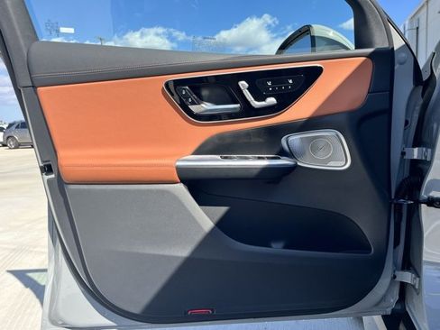 New 2026 Mercedes-Benz GLC 300 image 17