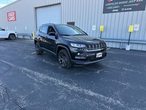 New 2026 Jeep Compass Latitude image 1