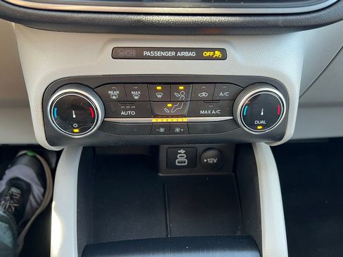 Used 2025 Ford Escape Active image 31