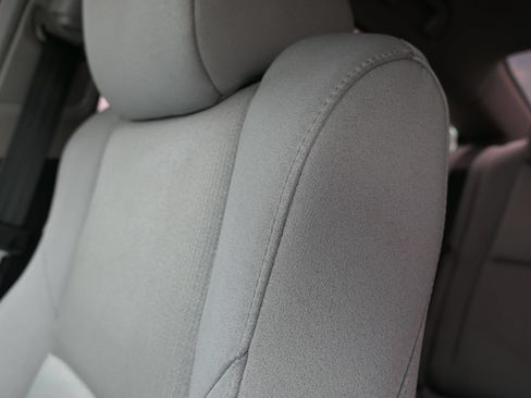 Used 2018 Honda Accord LX image 13
