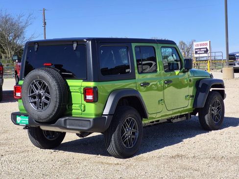 New 2026 Jeep Wrangler Unlimited Sport w/ Convenience Group image 4