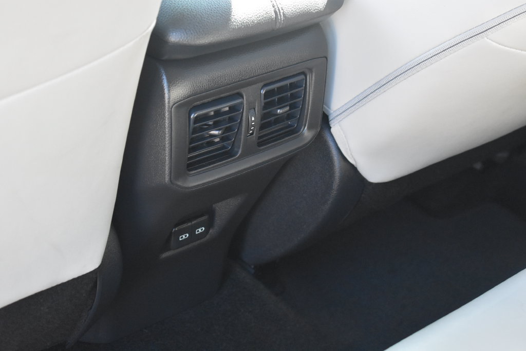 Used 2025 Toyota RAV4 XLE Premium w/ Weather Package FWD image 18