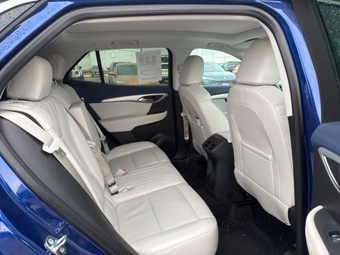 Used 2025 Buick Envision Avenir AWD/4WD image 20