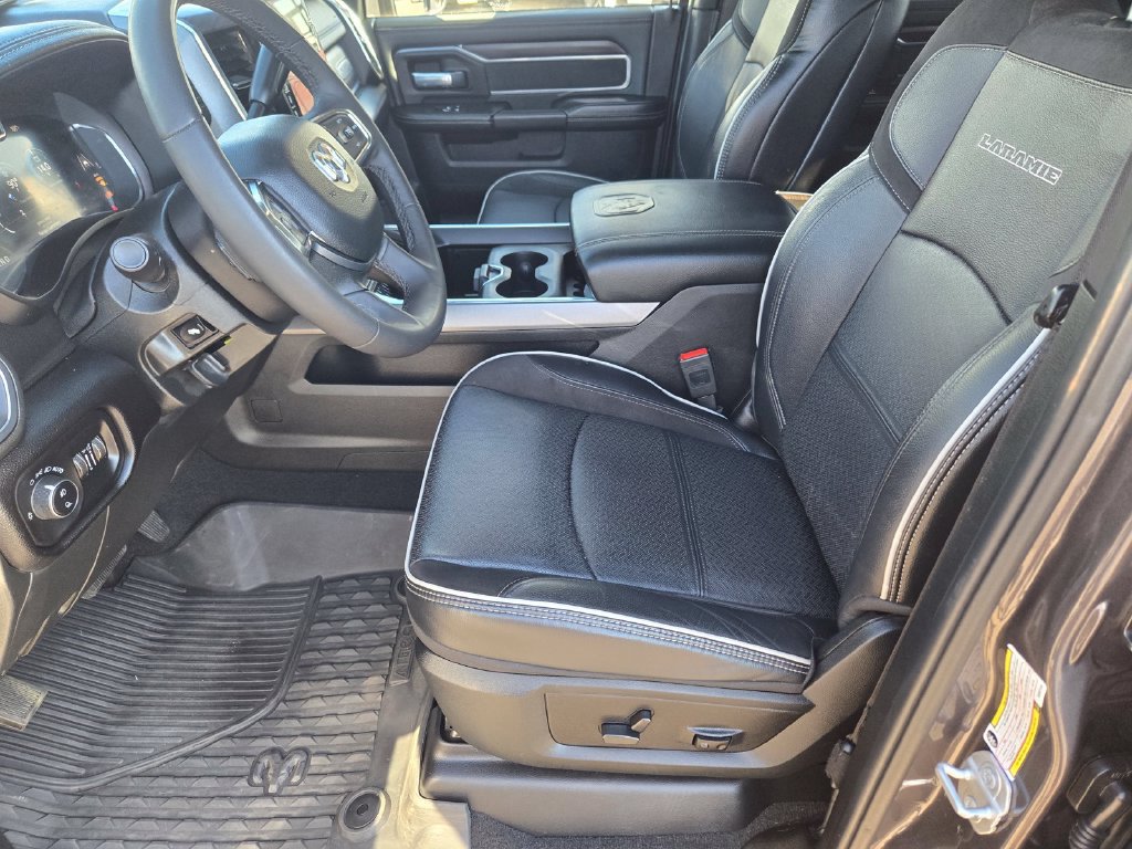 Used 2025 RAM 2500 Laramie AWD/4WD image 11