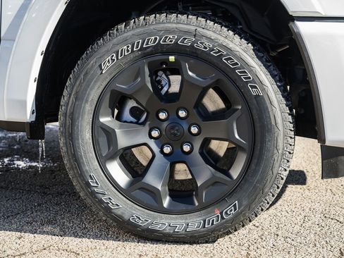 New 2026 RAM 1500 4x4 Crew Cab image 20