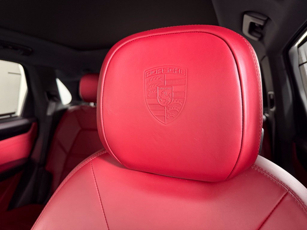 Certified 2023 Porsche Cayenne AWD/4WD image 23