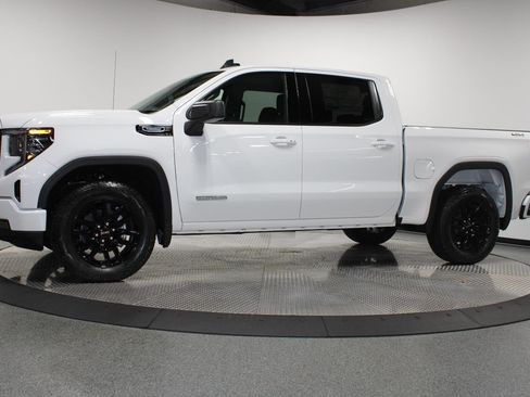 New 2026 GMC Sierra 1500 Elevation image 6