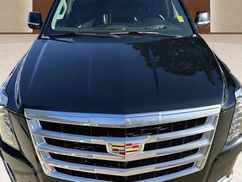 Used 2020 Cadillac Escalade Luxury image 85