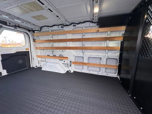 Used 2024 Ford Transit 250 Low Roof w/ Exterior Upgrade Package image 27