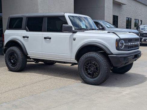 New 2026 Ford Bronco Big Bend AWD/4WD image 1
