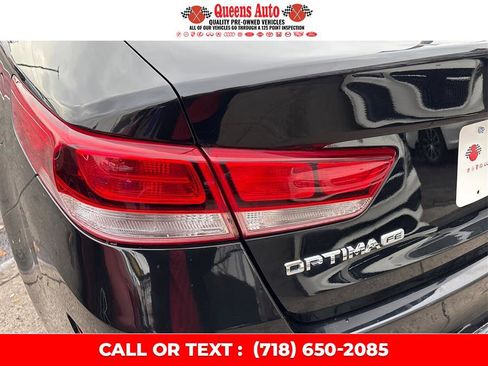 Used 2020 Kia Optima LX image 32