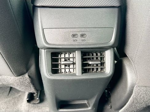 Used 2025 Chevrolet Equinox LT AWD/4WD image 25