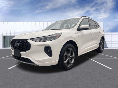 Used 2024 Ford Escape ST-Line Select AWD/4WD image 4