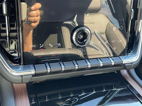 New 2026 GMC Yukon XL Denali w/ LPO, Floor Liner Package image 15