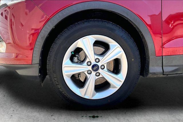 Used 2016 Ford Escape SE w/ Equipment Group 201A FWD image 32