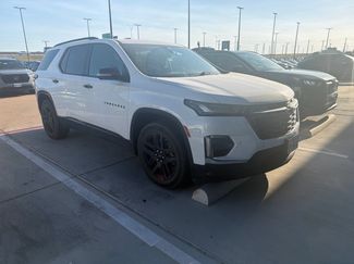 Used 2023 Chevrolet Traverse Premier w/ Redline Edition FWD video 3