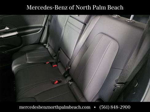 Used 2025 Mercedes-Benz GLB 250 image 16