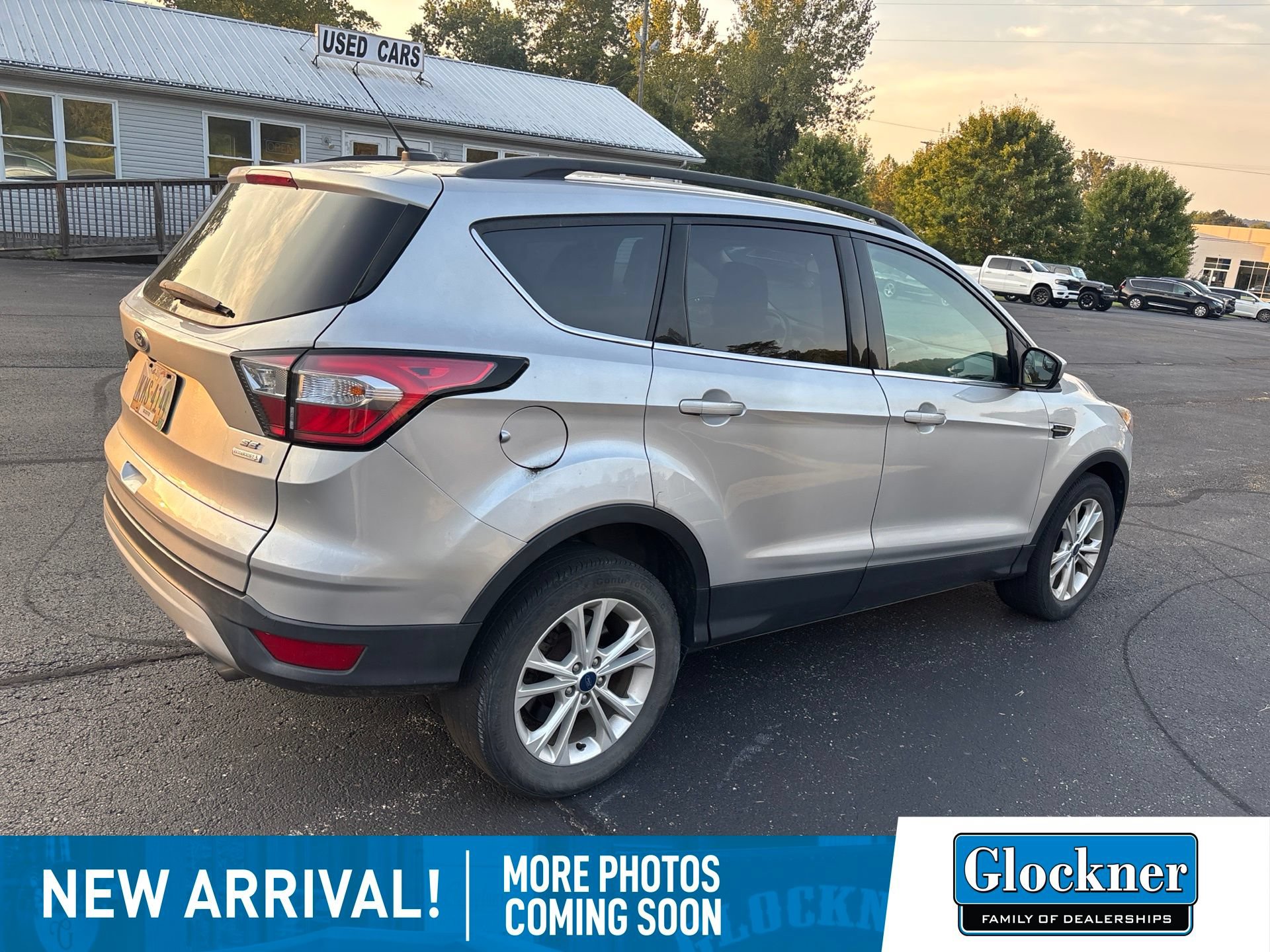 Used 2018 Ford Escape SE FWD image 4