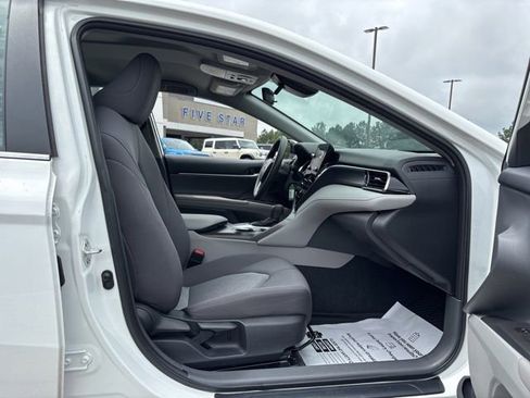 Used 2023 Toyota Camry LE FWD image 21