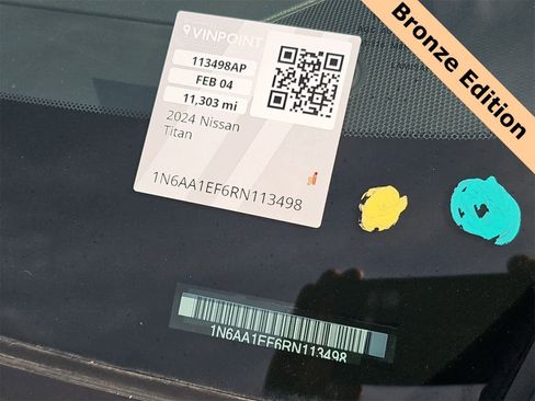 Used 2024 Nissan Titan SV w/ SV Bronze Edition Package image 24