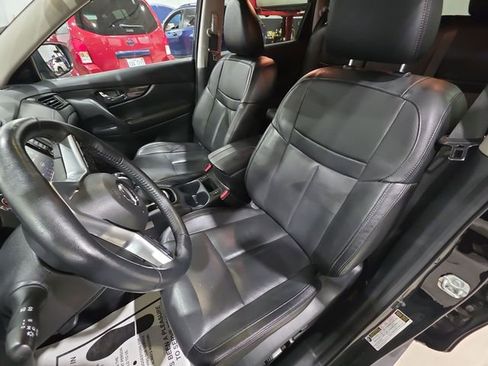 Certified 2020 Nissan Rogue SL w/ Premium Package image 11