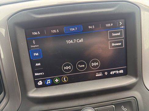 Used 2022 Chevrolet Silverado 2500 Custom w/ Custom Value Package image 13