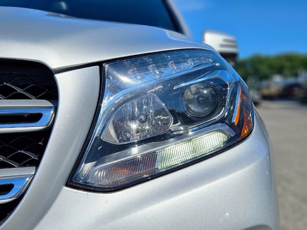 Used 2017 Mercedes-Benz GLS 450 4MATIC image 10