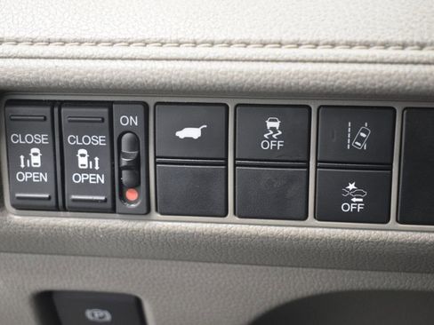 Used 2019 Honda Odyssey EX-L image 33