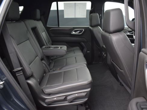 Used 2021 Chevrolet Tahoe Z71 w/ Z71 Signature Package image 11