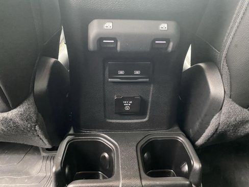 Used 2022 Jeep Gladiator Overland AWD/4WD image 29