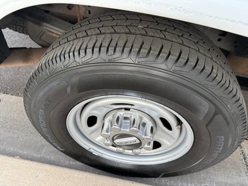 Used 2017 Ford F250 XL w/ Power Equipment Group image 13